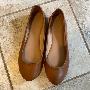 Universal Thread Flats Brown Size 7